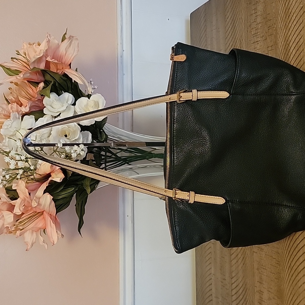 LOW START MICHAEL Michael Kors Black Leather Tote Bag